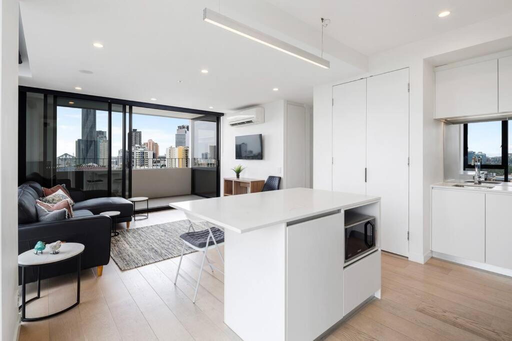 Springhill Close To Cbd 2b1b And Parking Brisbane