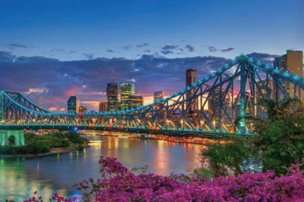 Springhill Close To Cbd 2b1b And Parking * Brisbane